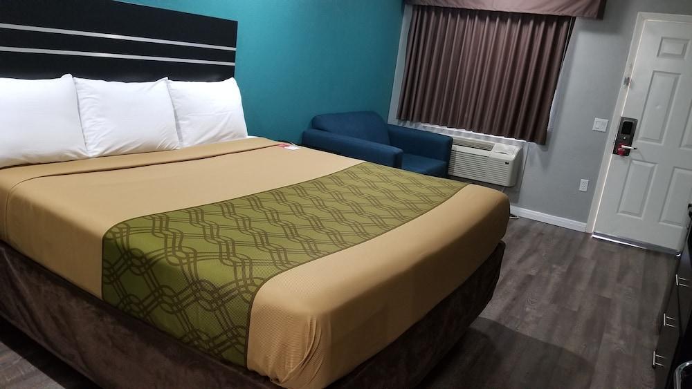 Econo Lodge Houston Brookhollow מראה חיצוני תמונה