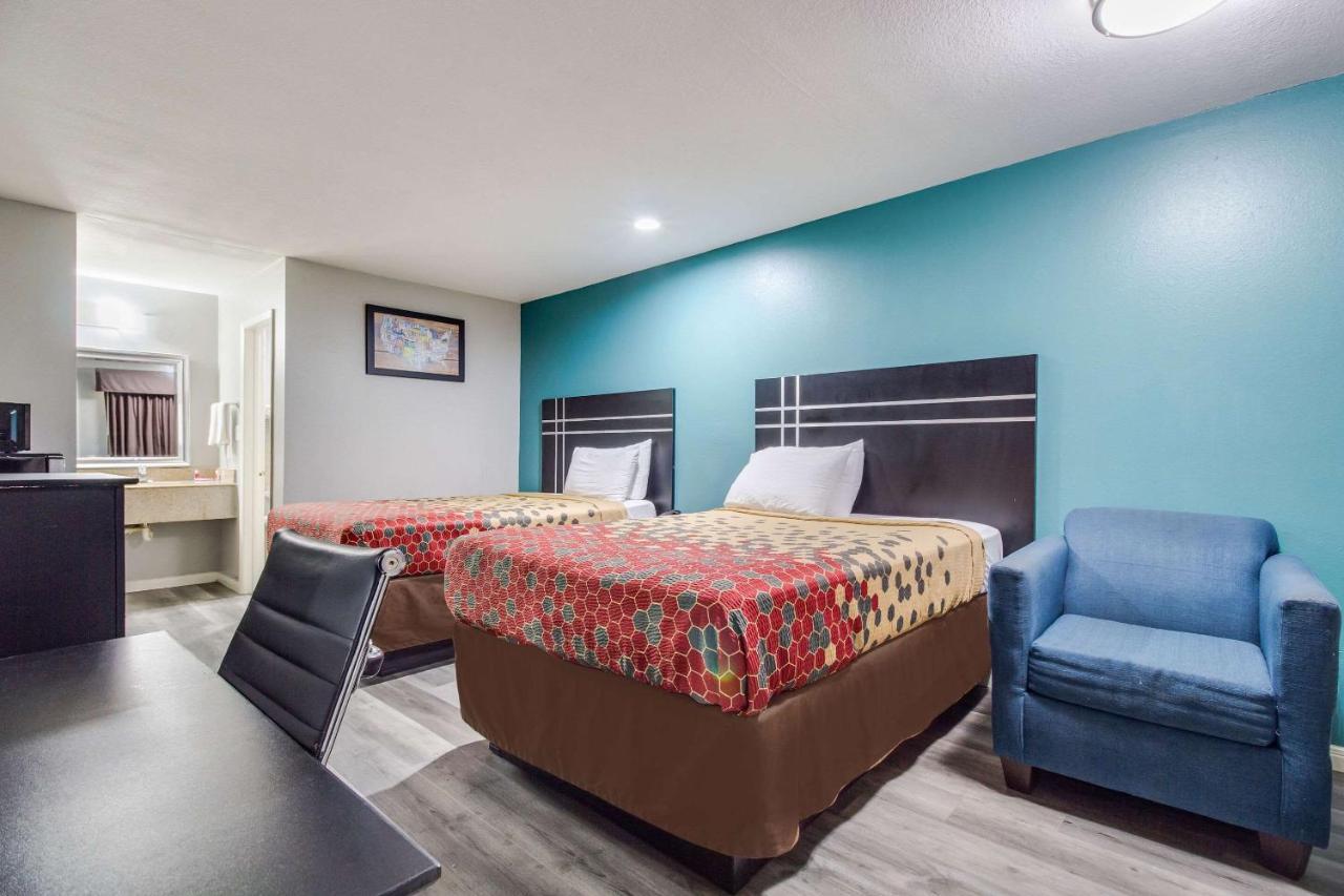 Econo Lodge Houston Brookhollow מראה חיצוני תמונה