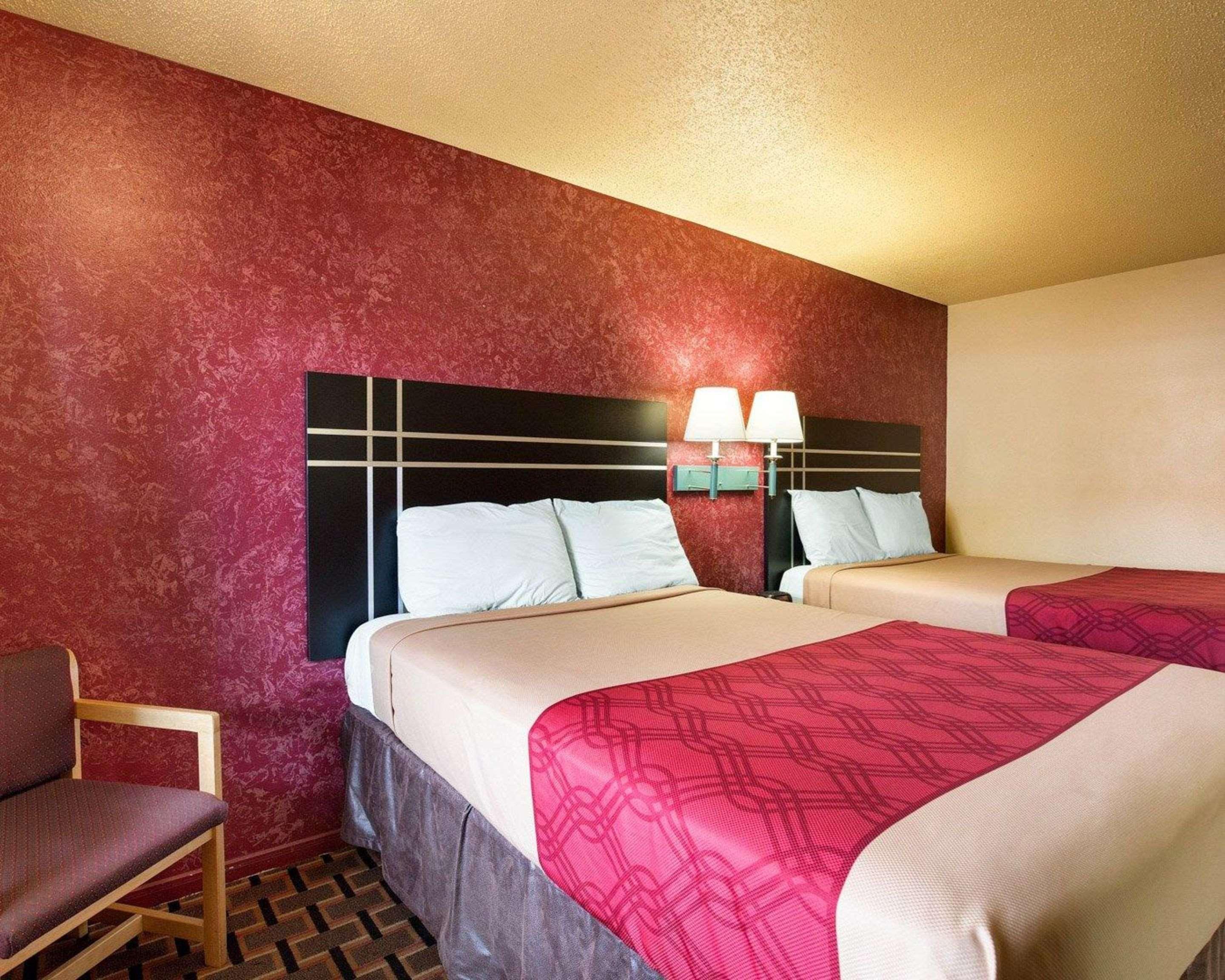 Econo Lodge Houston Brookhollow מראה חיצוני תמונה