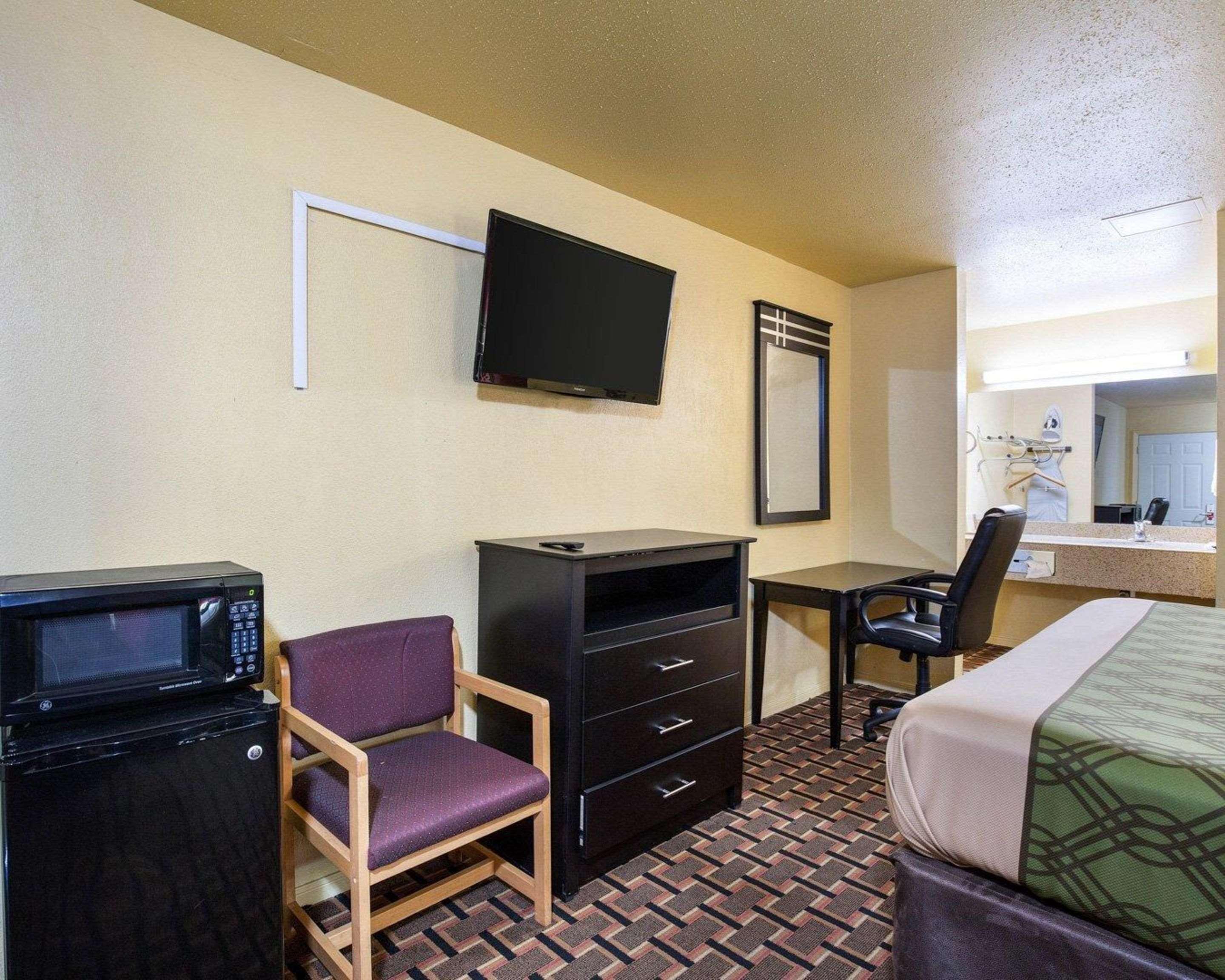 Econo Lodge Houston Brookhollow מראה חיצוני תמונה