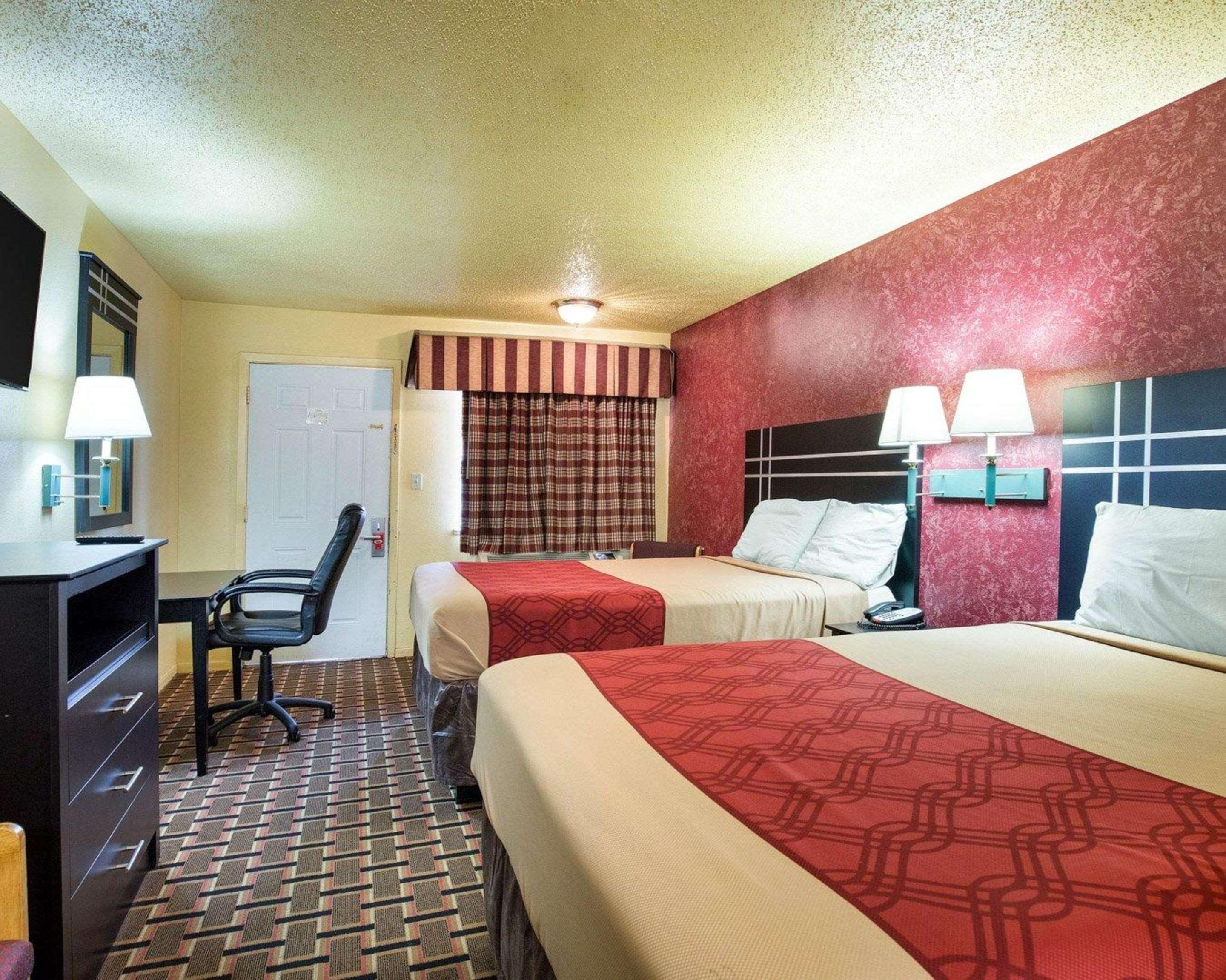 Econo Lodge Houston Brookhollow מראה חיצוני תמונה