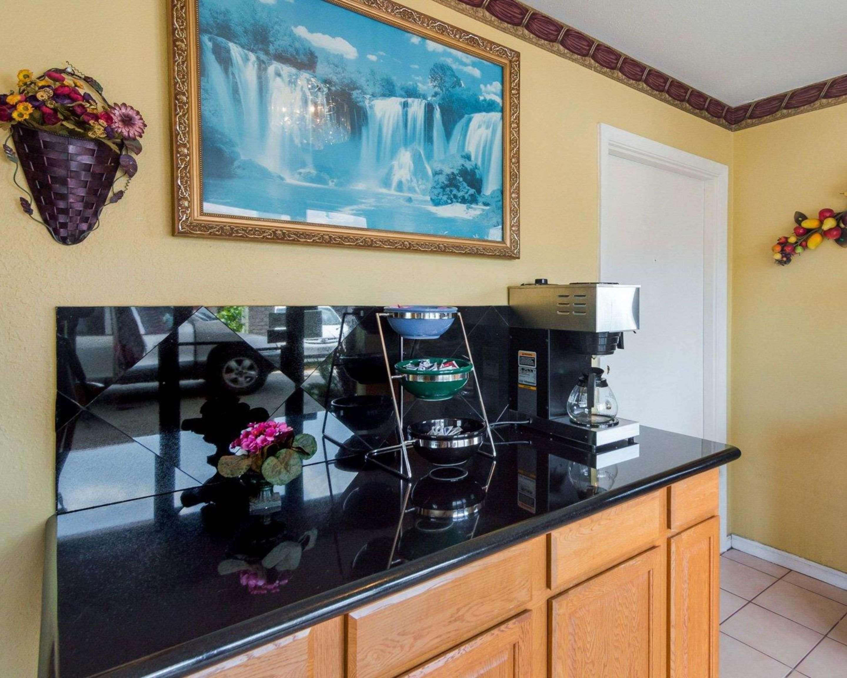 Econo Lodge Houston Brookhollow מראה חיצוני תמונה
