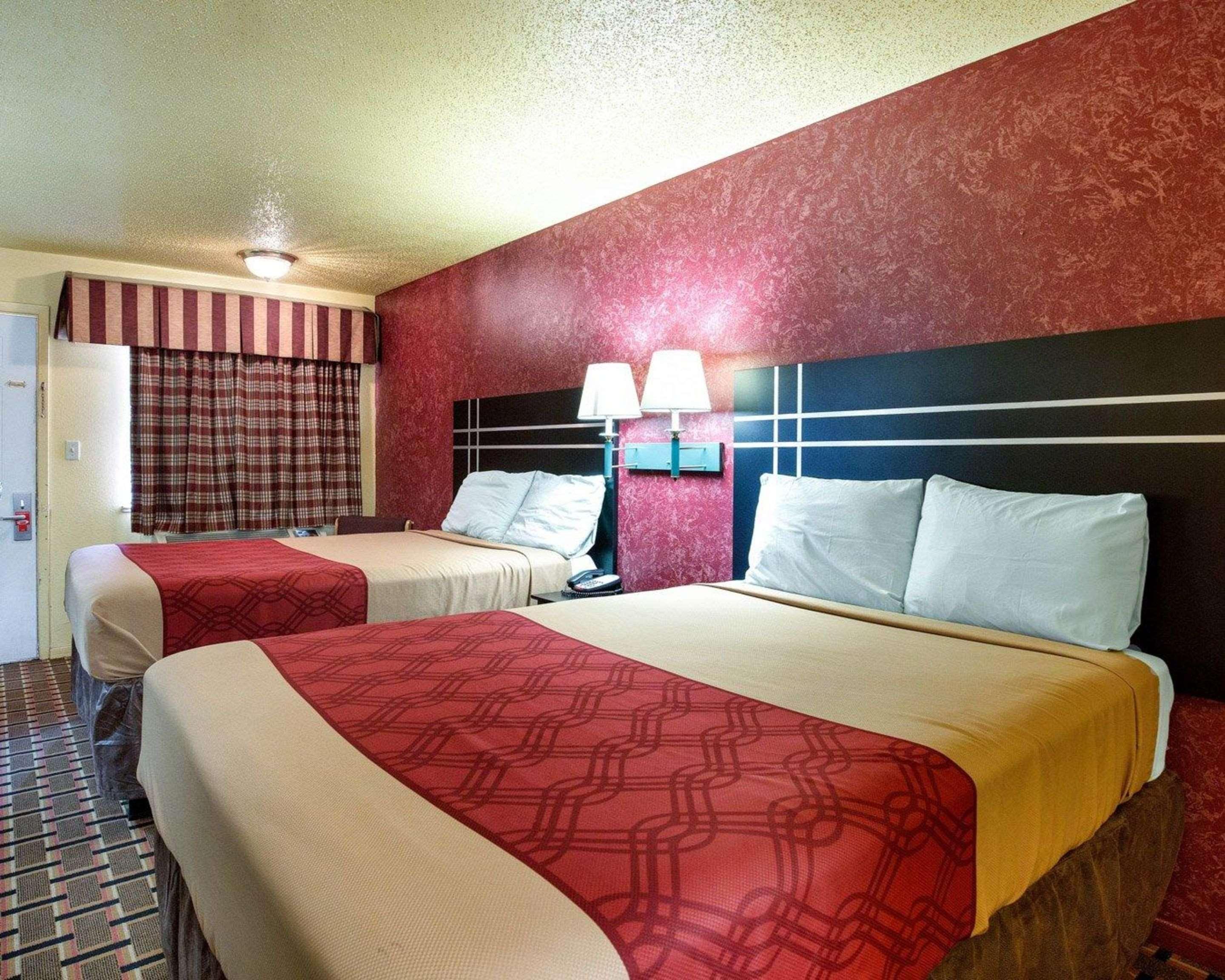 Econo Lodge Houston Brookhollow מראה חיצוני תמונה