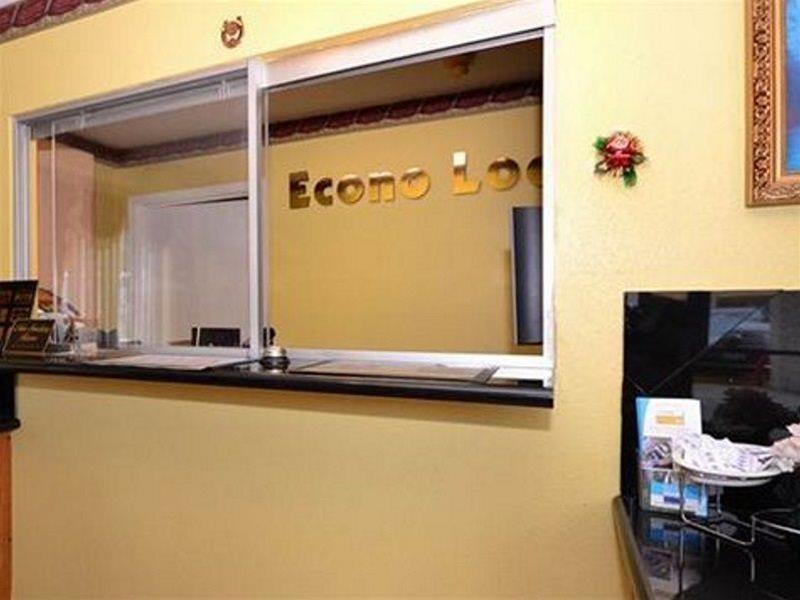 Econo Lodge Houston Brookhollow מראה פנימי תמונה